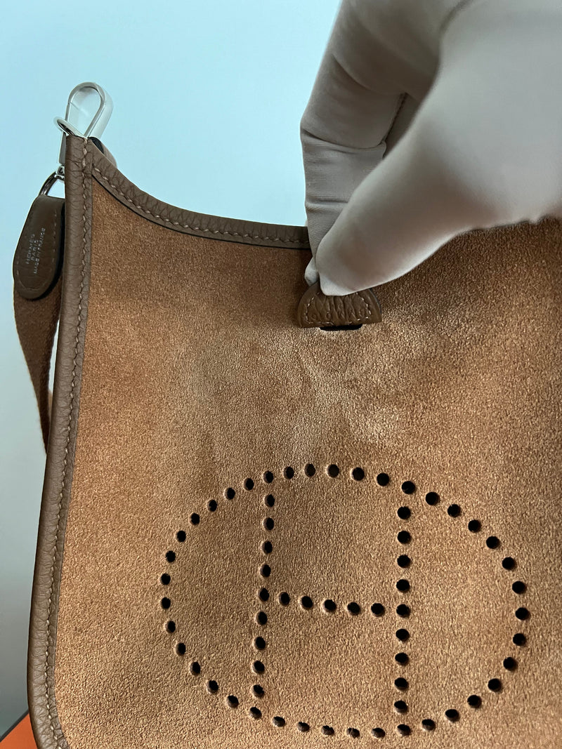 Hermès Mini Evelyne 16 Grizzy Clemence Chamois Alezan Gold GHW