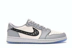 Nike Air Jordan x Dior 1 Low Sneakers